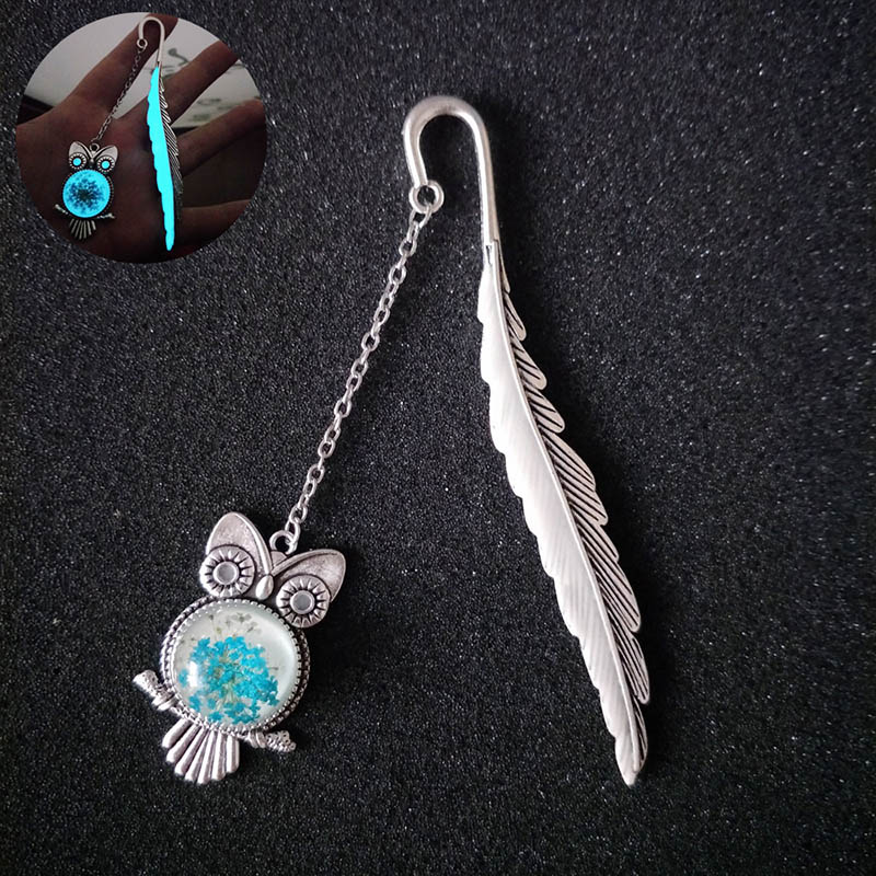 Luminous Feather Bookmark - Glow-in-Dark Metal Page Marker