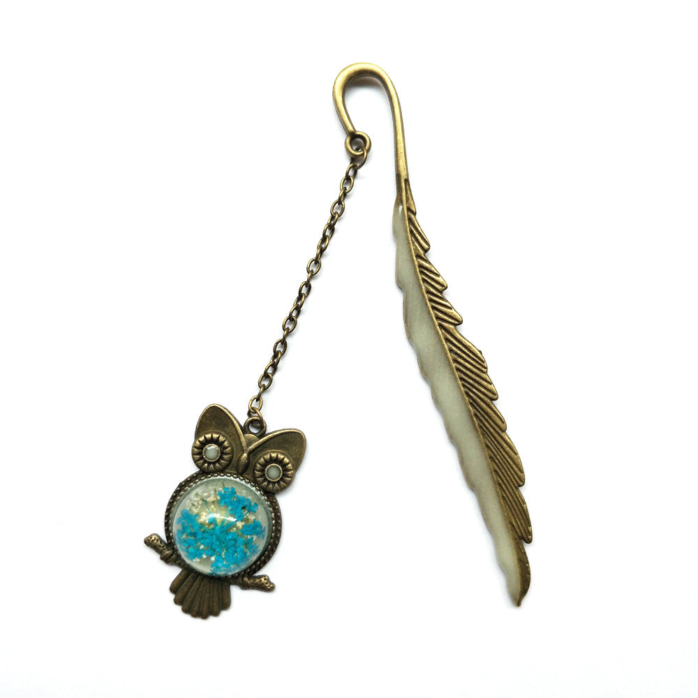 Luminous Feather Bookmark - Glow-in-Dark Metal Page Marker